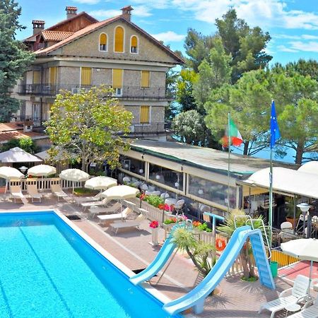 La Riserva Di Castel D'Appio- Charme & Relax Ventimiglia Luaran gambar
