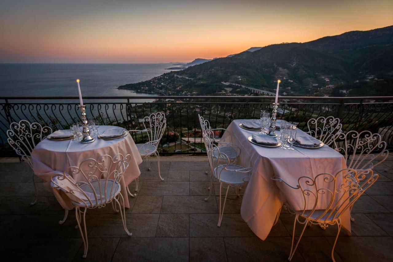 La Riserva Di Castel D'Appio- Charme & Relax Ventimiglia Luaran gambar