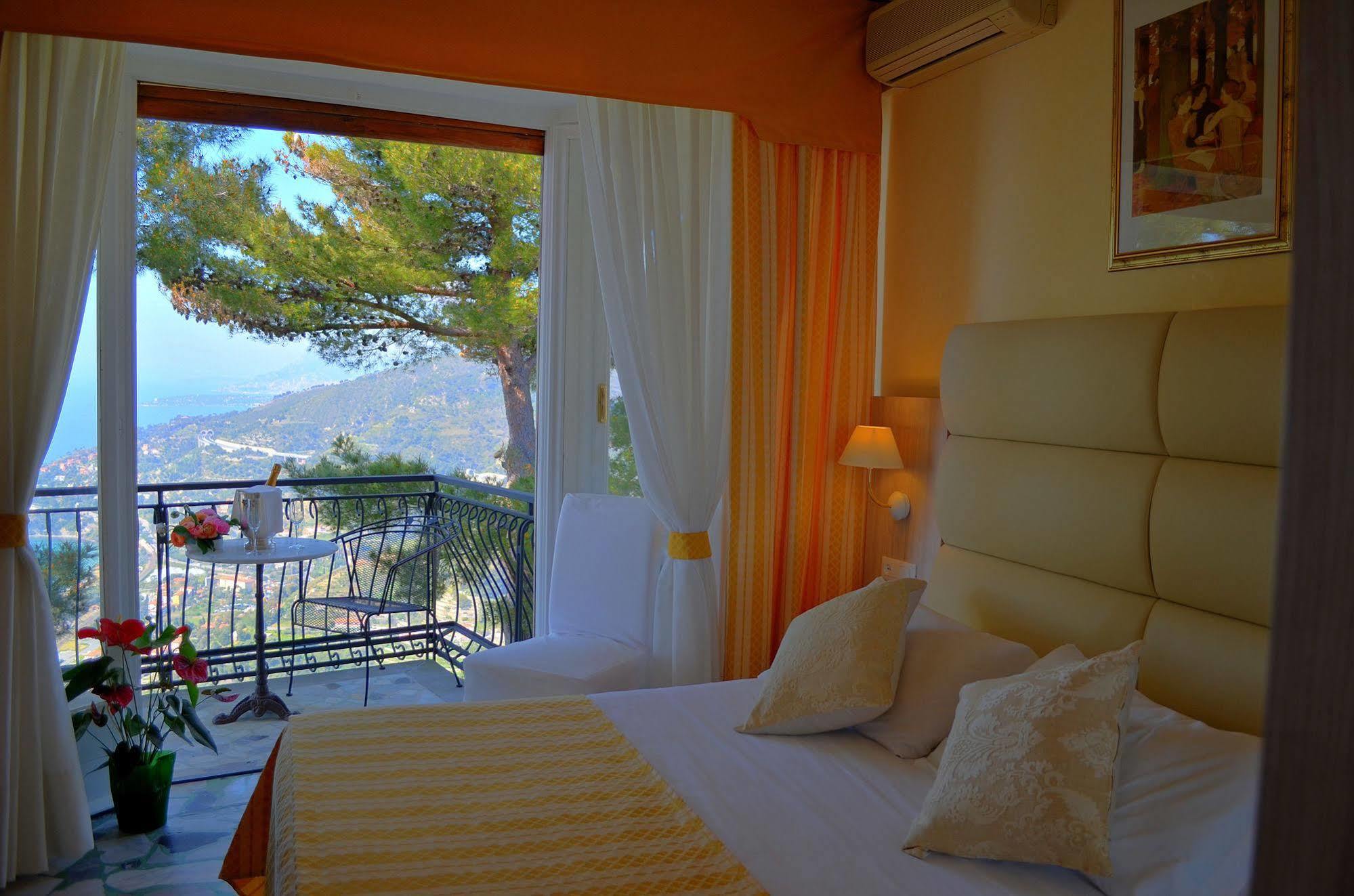 La Riserva Di Castel D'Appio- Charme & Relax Ventimiglia Luaran gambar